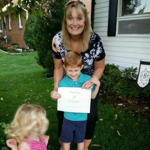 Meet your Posher, Lorraine